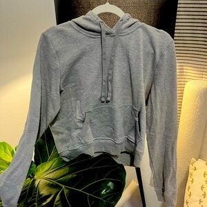 Crop top pullover hoodie